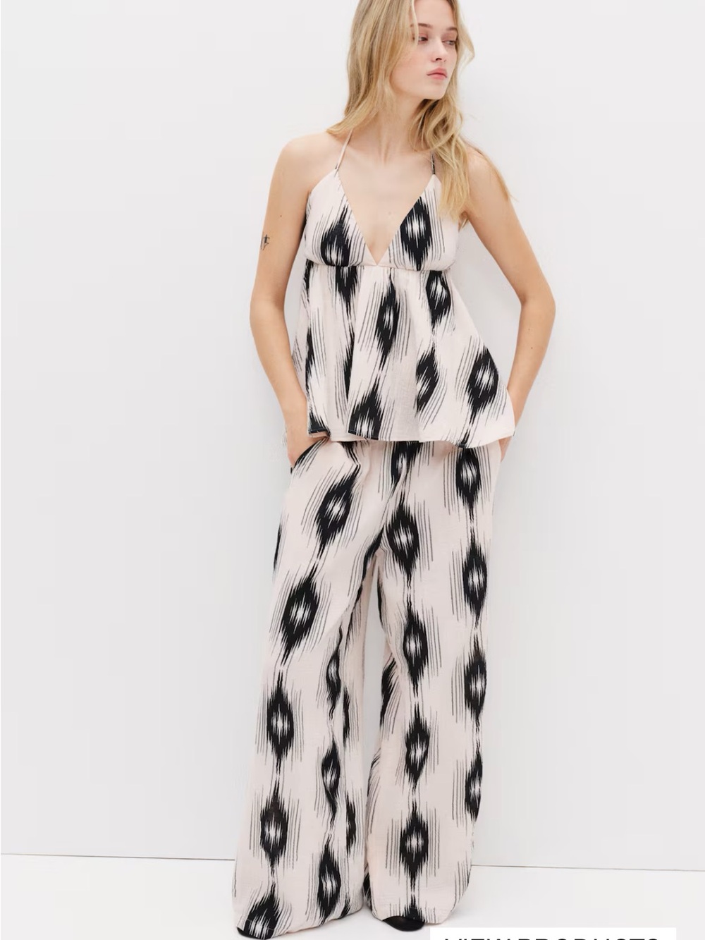 Printed Wide-Leg Pants in Blush and Black